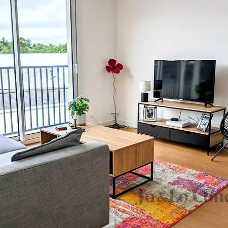 Elegant Au Coeur De Apartment Redon